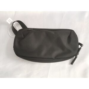 Aer Mens Slim Pouch Portable Multiple Pockets Organizers Little Black Bag